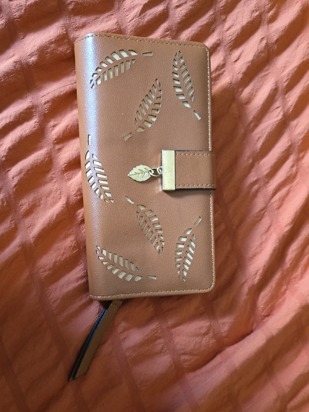 Leaf Cutout Faux Leather Wallet Clutch in Camel